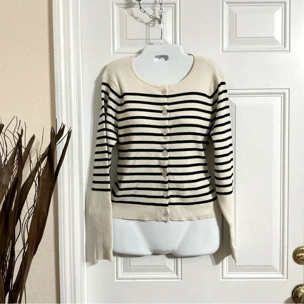 A New Day Cream and Black Rib Striped Cardigan Size M - Picture 3 of 6